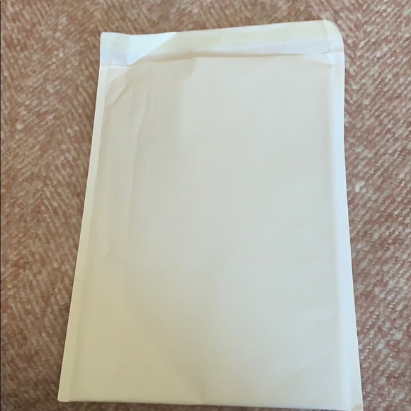 15 x large white Bubble Wrap Mailers - Picture 1 of 4